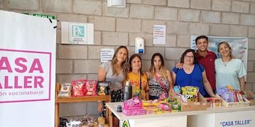 Casa Taller tiene a cargo el buffet de la Pileta Municipal