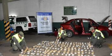 Cargamento de marihuana secuestrado por Gendarmería en viaje desde Posadas a Itatí, Corrientes\u002E (Prensa GN)