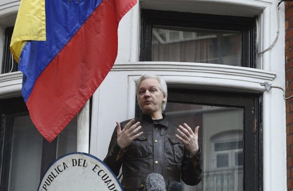 Ecuador nacionalizó a Julian Assange