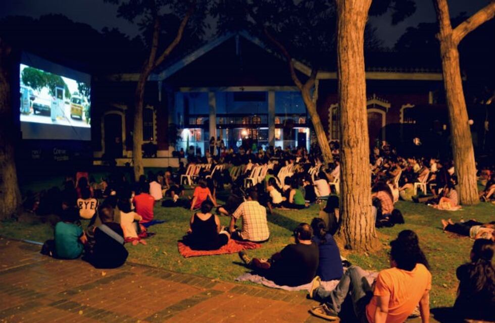 Cine bajo las estrellas: función especial para sordos