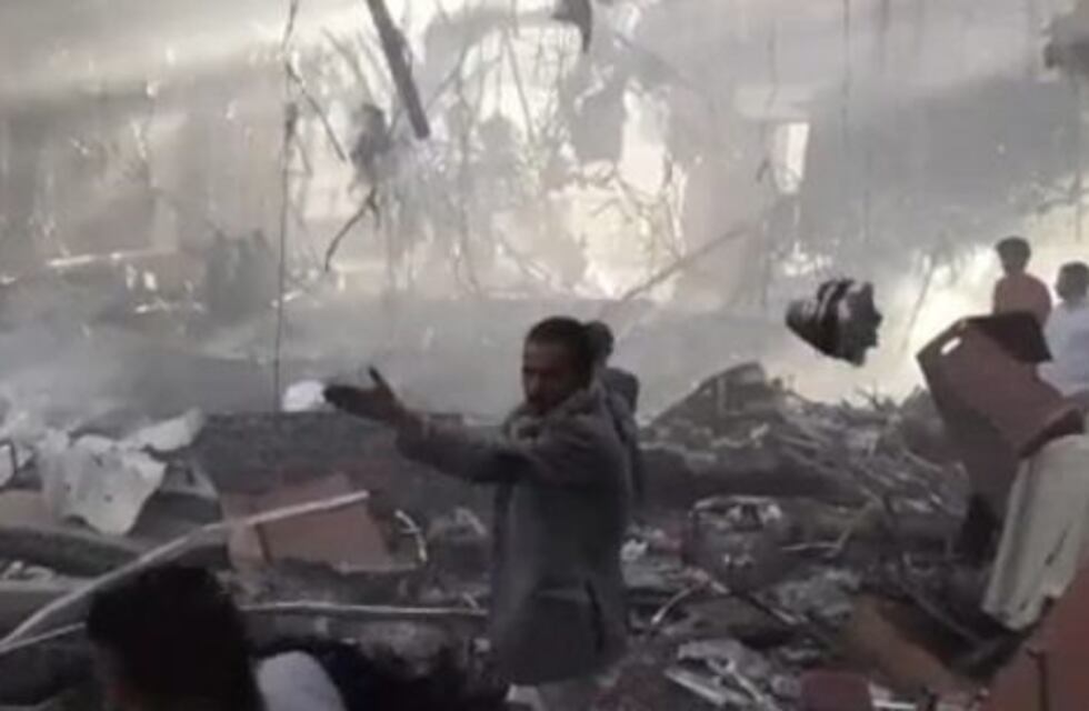 Más de 140 muertos en un bombardeo durante un funeral en Yemen