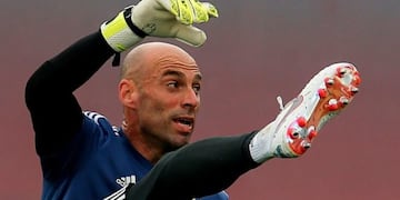 Willy Caballero se ganó todos los aplausos de sus compañeros por un golazo de chilena en la práctica de la Selección Argentina\u002E