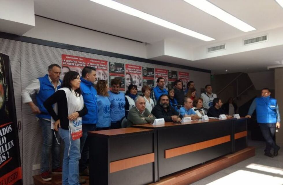Los gremios docentes anunciaron un paro de 48 horas a partir del lunes