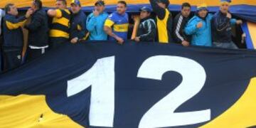 campeonato torneo de veranornrnBOCA VS RACING MAR DEL PLATA FECHA 17-1-15 hinchas simpatizantes seguidores miembros de la barrabrava de boca barrabravas barra brava la 12rnDYN02, BUENOS AIRES 17/01/2015, FOTO DE ARCHIVO DE LA HINCHADA DE BOCA, DE LA CUAL SE TEME POSIBLES ENFRENTAMIENTOS INTERNOS PREVIO AL PARTIDO CON RACING CLUB, EN LA CIUDAD DE MAR DEL PLATA.rnFOTO:DYN/ARCHIVO RODOLFO PEZZONI mar del plata campeonato torneo Copa Ciudad de Mar del Plata futbol futbolistas partido racing club boca juniors