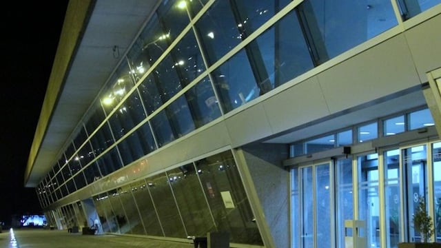 Acceso al Aeropuerto Internacional de Rosario.