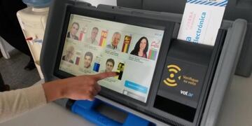 UNCAUS y otras universidades nacionales advierten sobre fallas en las urnas electrónicas