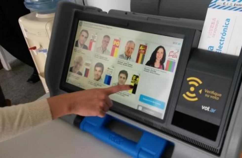 UNCAUS y otras universidades nacionales advierten sobre fallas en las urnas electrónicas