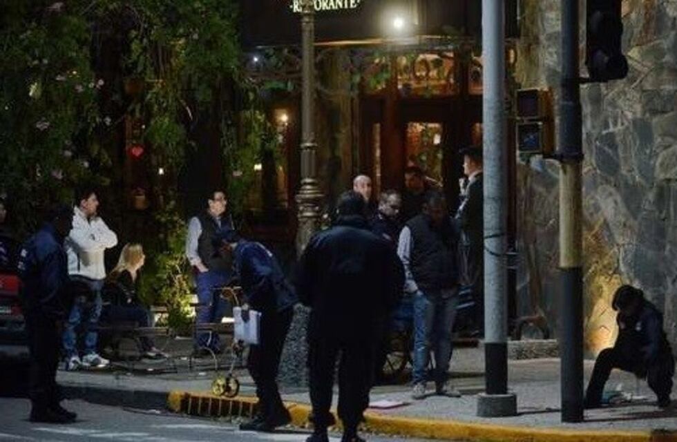 Acribillaron a un policía retirado durante un asalto a un restaurante en Avellaneda
