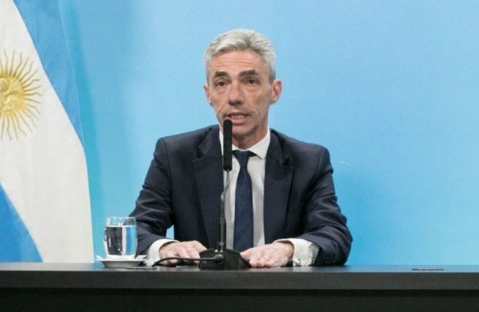 Mario Meoni habló del transporte público y cuestionó al macrismo