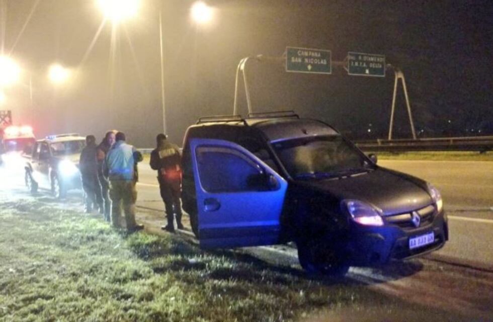 Dos mujeres chocaron contra un cascote en Panamericana y un grupo de delincuentes las asaltó
