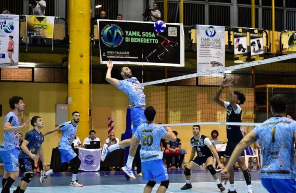 Ateneo no pudo con Obras y perdió en el tie break