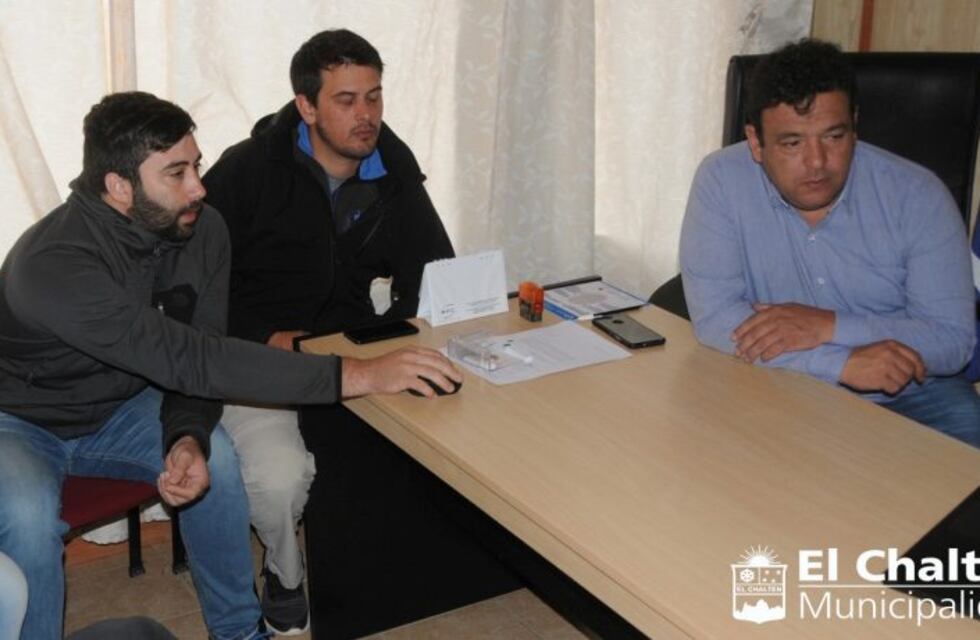 El intendente se reunió con ingenieros de la UNLP