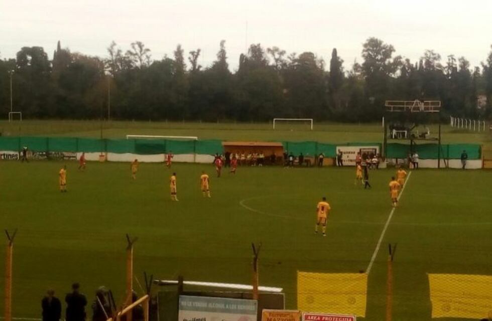 Instituto le ganó a Flandria 2 a 0 y ya piensa en el reducido