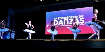 Encuentro de danzas