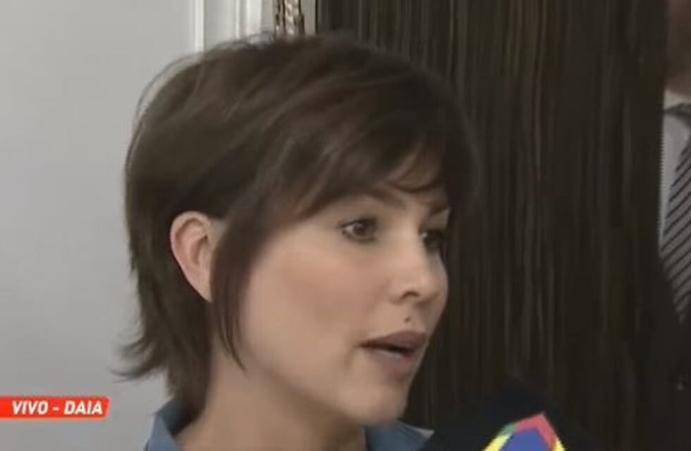 Úrsula Vargues visitó la DAIA para disculparse por sus polémicos tuits