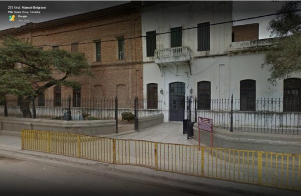 En Villa Santa Rosa, los candidatos sufragaron por la mañana