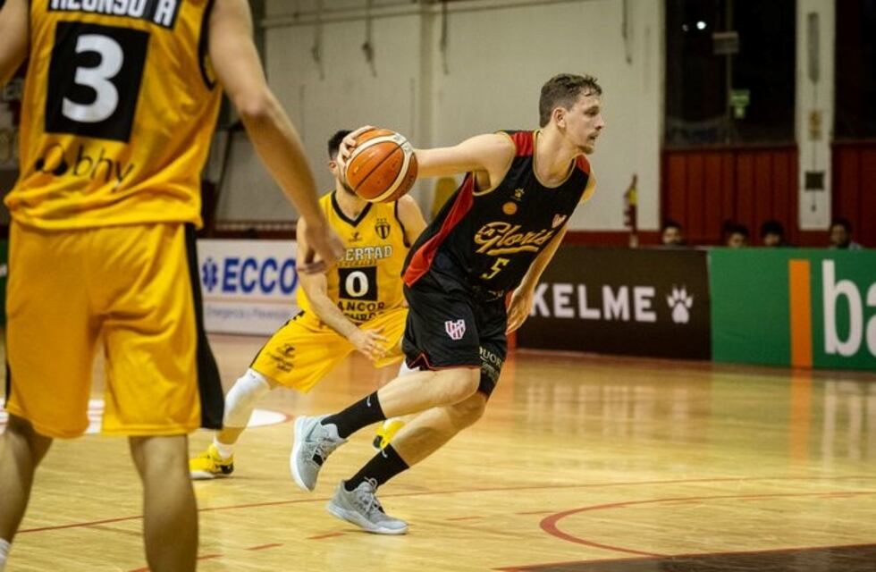 Instituto arrancó en el Súper 20 con goleada frente a Libertad