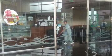 La Nueva Terminal de Córdoba se volvió a inundar este miércoles con la tormenta\u002E