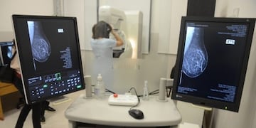 Campaña de Sensibilización contra el Cáncer de Mama en San Luis\u002E