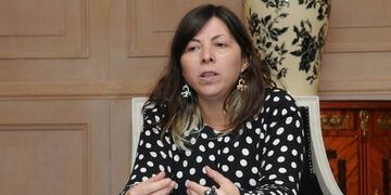 Si gana, Scioli nombrará en Economía a Silvina Batakis