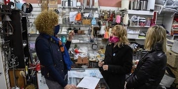 Se autorizó la apertura de comercios a partir del día lunes 24