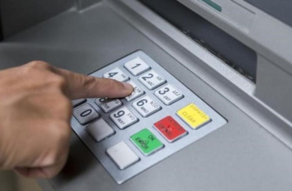 La administración pública cobrará hoy el medio aguinaldo