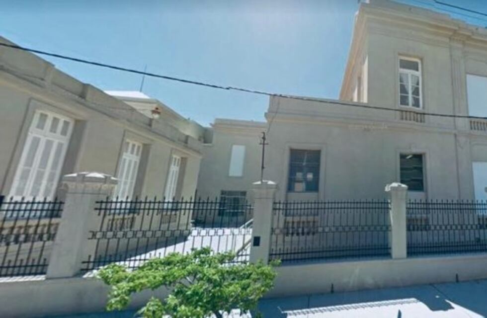 Suspenden las mesas de examen del profesor denunciado por acoso