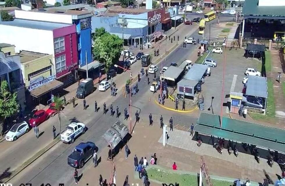 Robo a Ivess: atraparon a cuatro sospechosos con bolsos de dinero