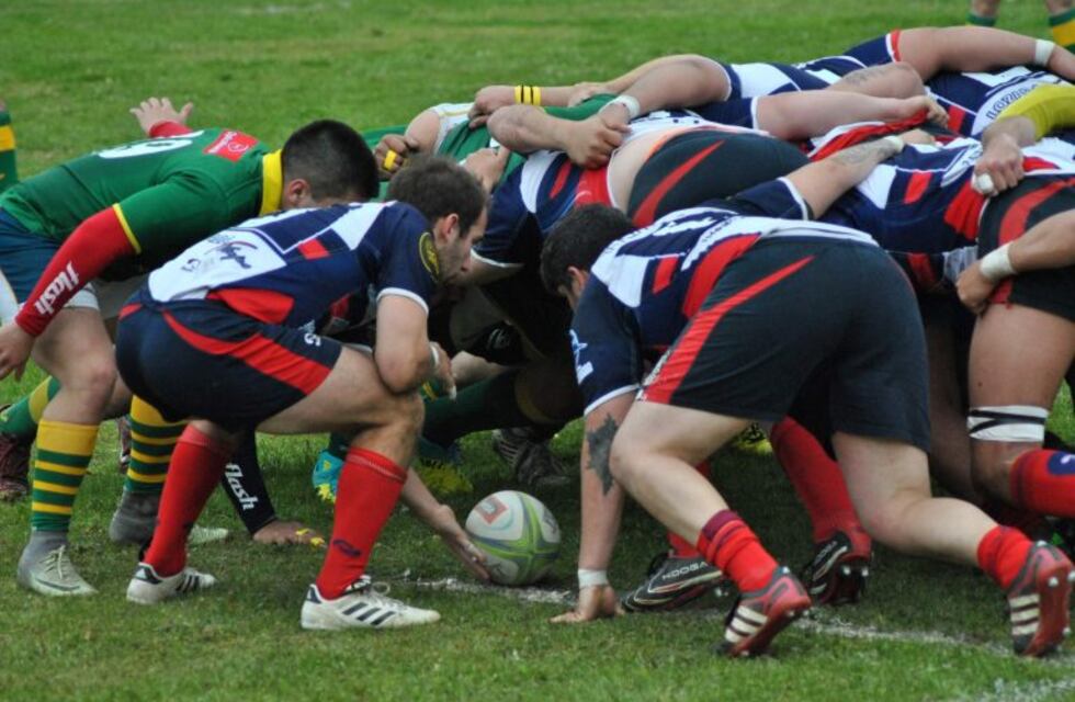 Ushuaia Rugby Club venció a Río Grande RHC en la última jugada del partido