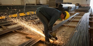 La actividad económica cerró el primer semestre con profunda recesión.  Foto: Ignacio Blanco / Los Andes