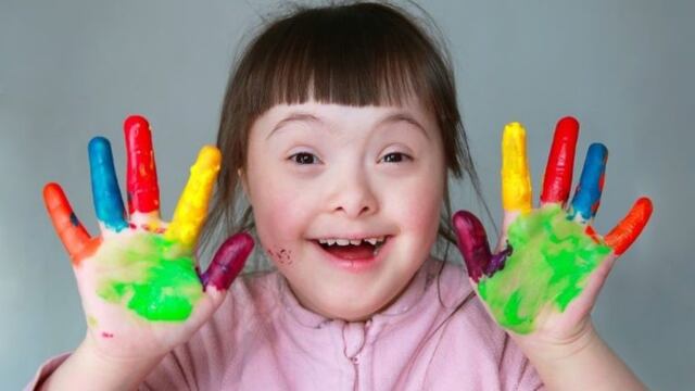 Dos niños con síndrome de Down son protagonistas de una publicidad de toallitas