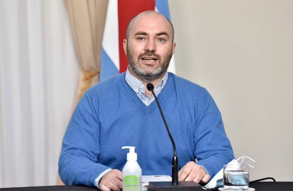 Marcos Bachetti: "La base es cortar la circulación de la gente, es la única forma de cortar el avance voraz y dinámico que tiene el virus"