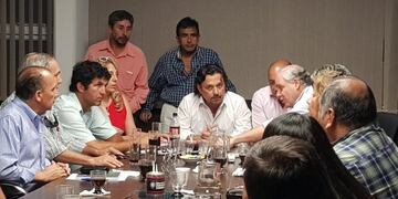 El gobierno de SAlta ofreció el 30% a los gremios docentes\u002E (Paritarias Salta 2020)