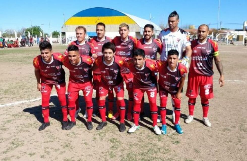 Fútbol: Andino le ganó a Rioja y se instaló en las semifinales