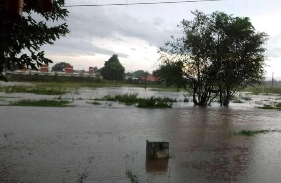 Tragedia en Berrotarán: intentaron cruzar un río y moto y fueron arrastrados, un muerto