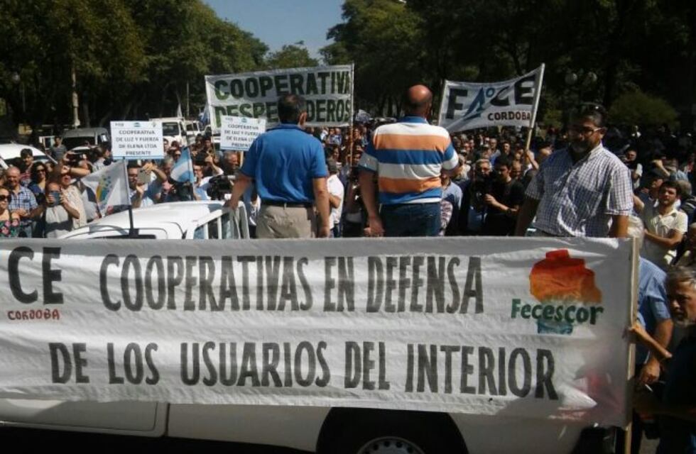 Se hace sentir en Córdoba el reclamo de las cooperativas eléctricas