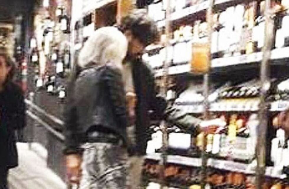 Revelan de qué vive Juan Darthés en Brasil