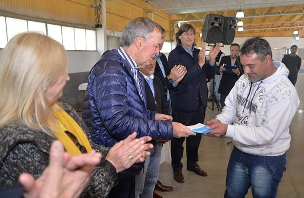 La Provincia entregó más de 80 mil planes "Vida Digna"