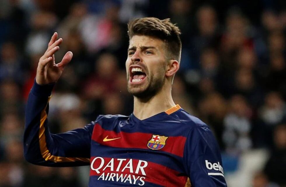 Piqué, el más odiado por el público del Real Madrid por sus mensajes en Twitter