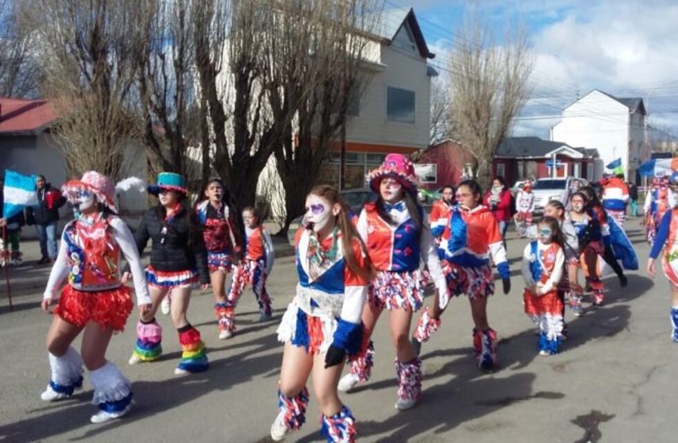 Se realizó tradicional Desfile de la Primavera en Río Gallegos