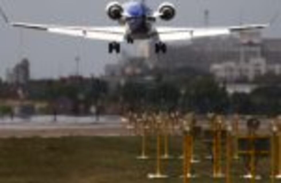 Los socios de ocho clubes de primera división podrán viajar con descuento por Aerolíneas Argentinas