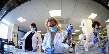 Laboratorio de la empresa de biotecnología Eurofins Ingenasa\u002E EFE\u002E Imagen ilustrativa\u002E