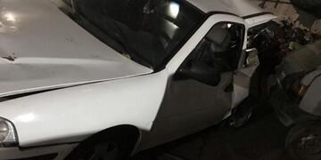 Así quedó el auto que estaba estacionado\u002E