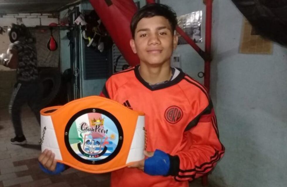 El boxeador Ezequiel Almada finalista de los Juegos Deportivos Evita