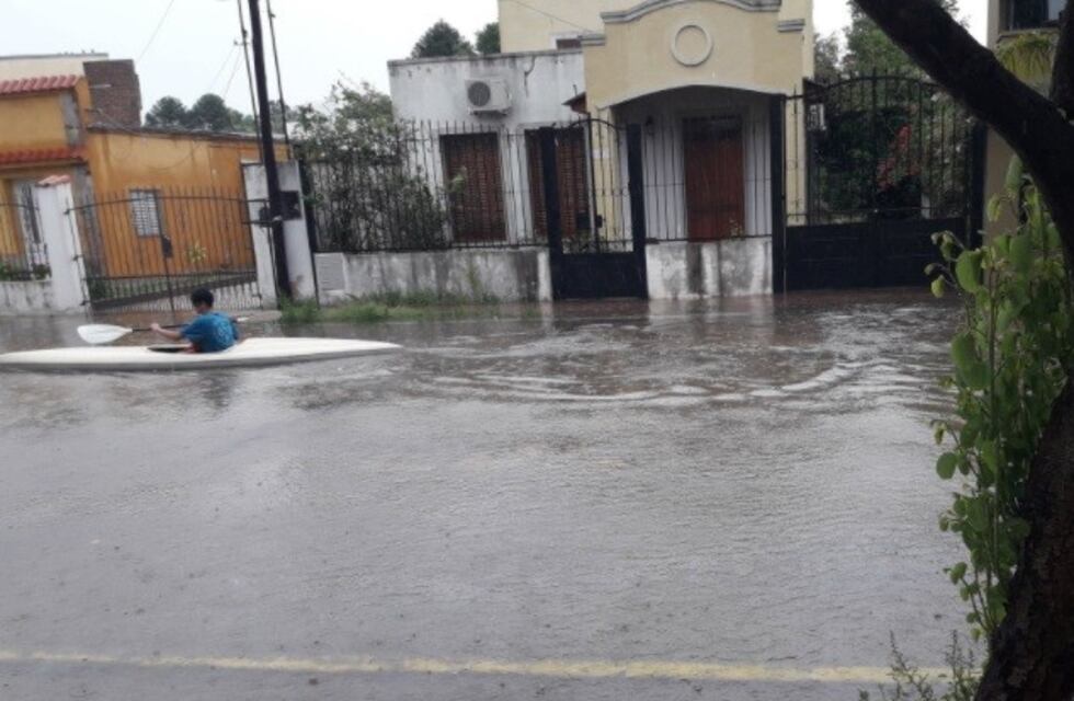 Violento temporal dejó a Coronda bajo agua