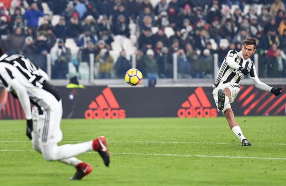 Dybala se reivindica con un gran gol y guía el pase a cuartos de Juventus