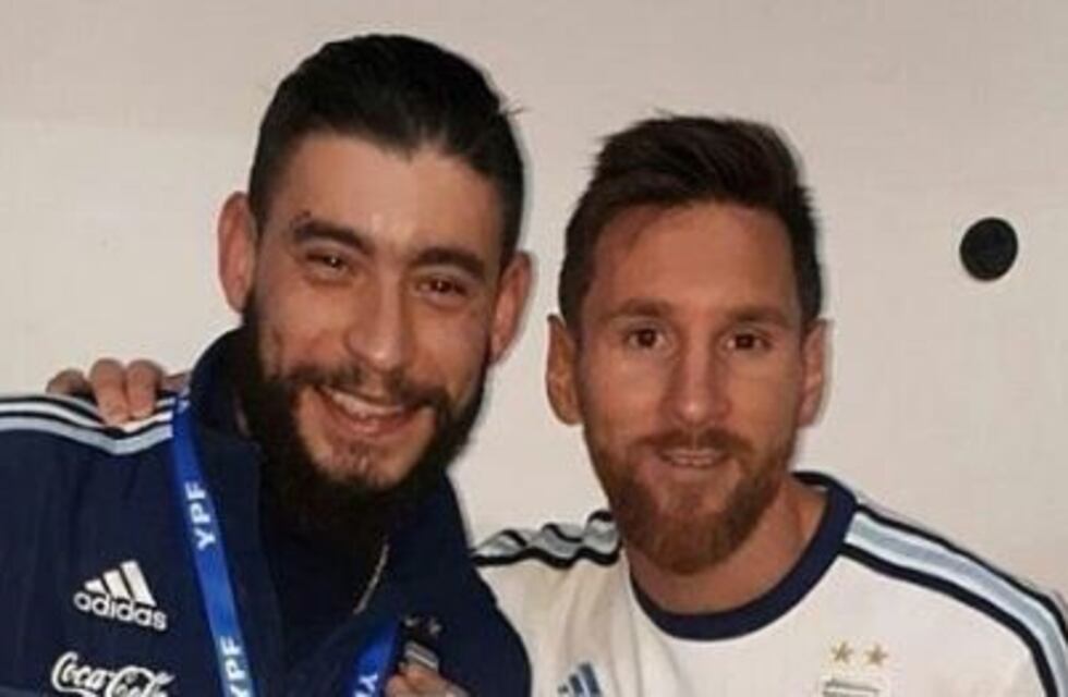 El regalo de Lionel Messi a Ulises Bueno tras el partido de la Selección Argentina