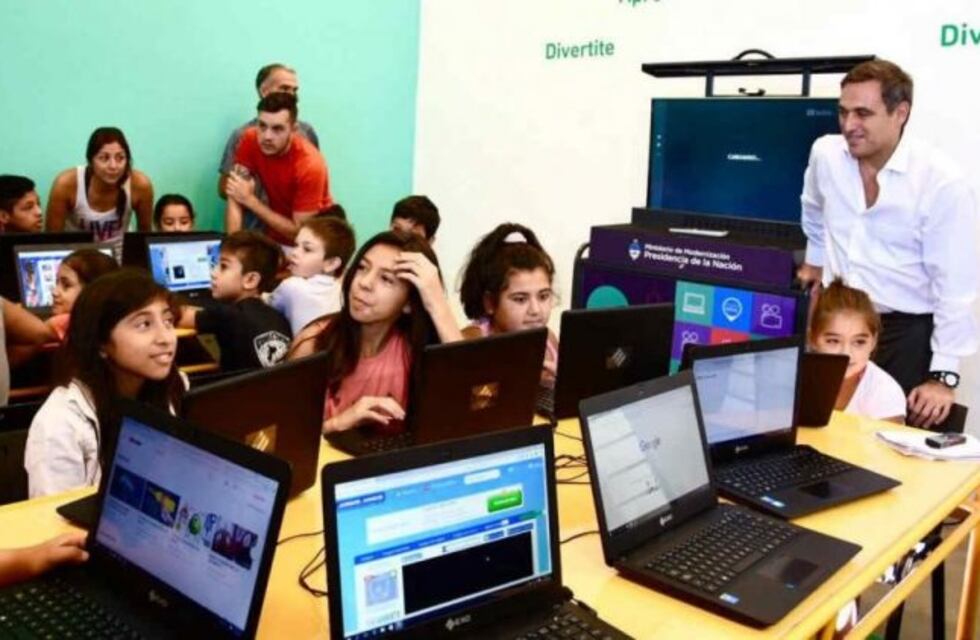 Crean un programa para formar en nuevas tecnologías desde la niñez y hasta los 25 años