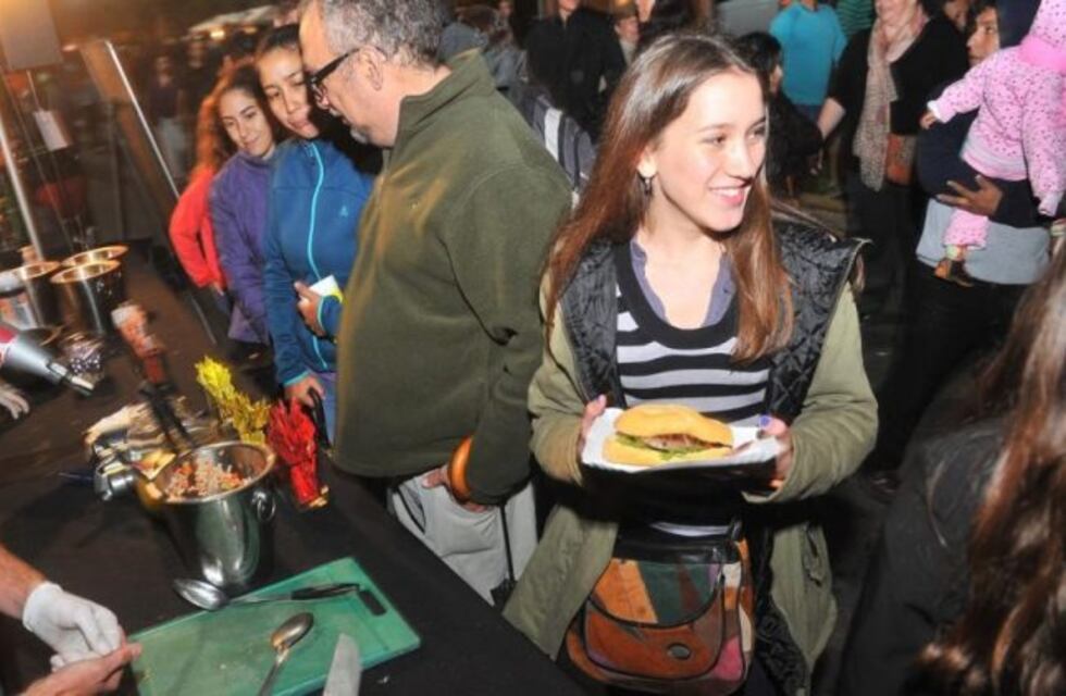 Más de 80 mil personas pasaron por el el festival del humor y del choripán en Córdoba