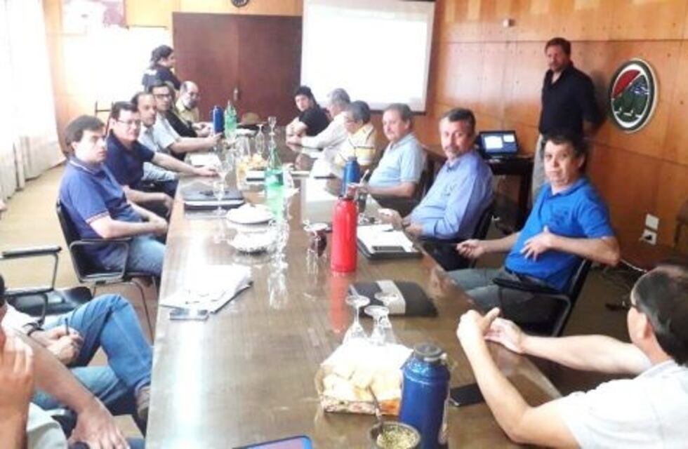 Representantes de la CELO mantuvieron una reunión con legisladores y concejales